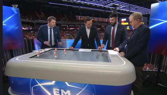 TV2 Sport analysts around the Sandbox AR table